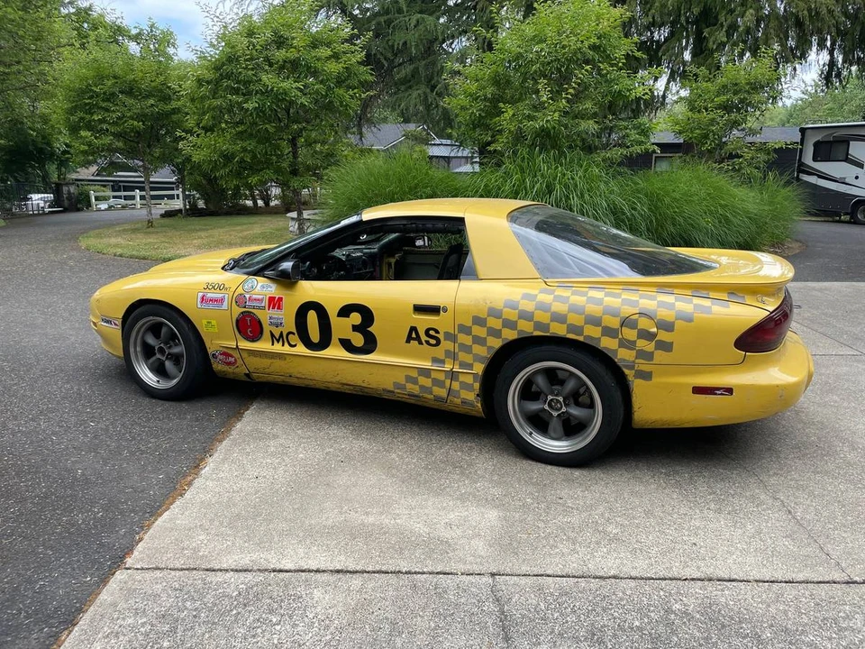 1993 Pontiac Firebird 4th Gen - Image 3 of 6
