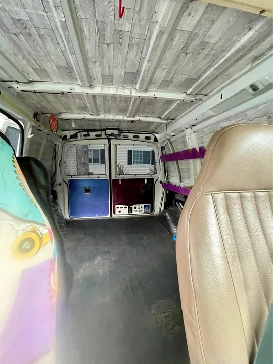 1993 Ford Aerostar - Image 7 of 10