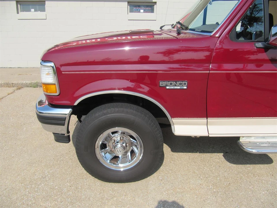 1993 Ford Bronco 5th Gen - Image 4 of 31