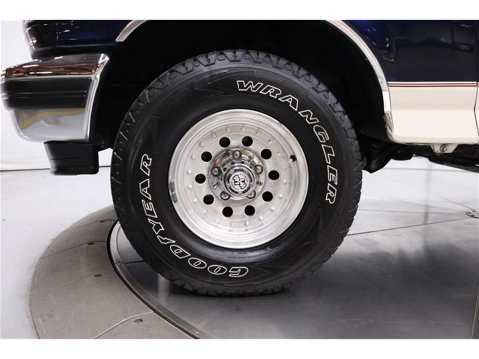 1993 Ford Bronco 5th Gen - Image 29 of 31