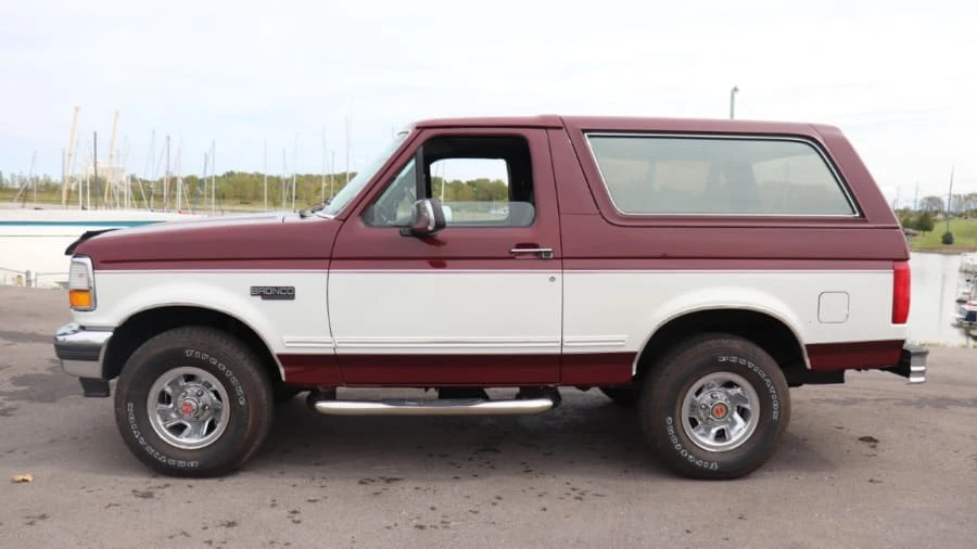 1993 Ford Bronco 5th Gen - Image 2 of 20