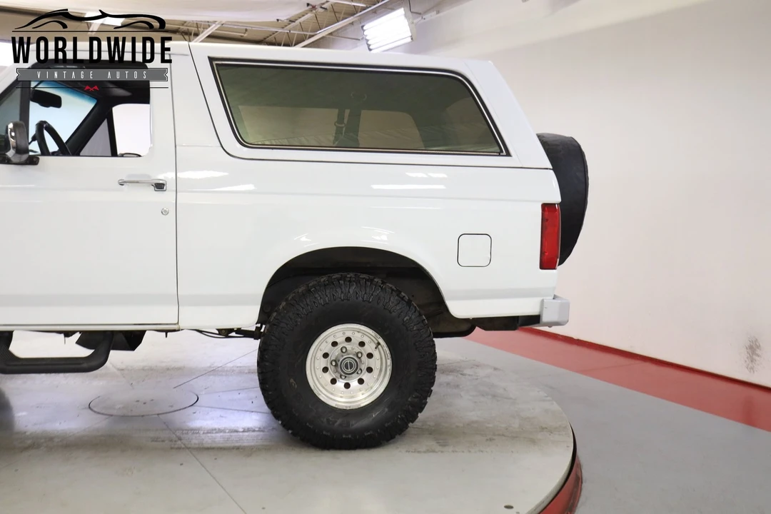 1993 Ford Bronco 5th Gen - Image 10 of 12