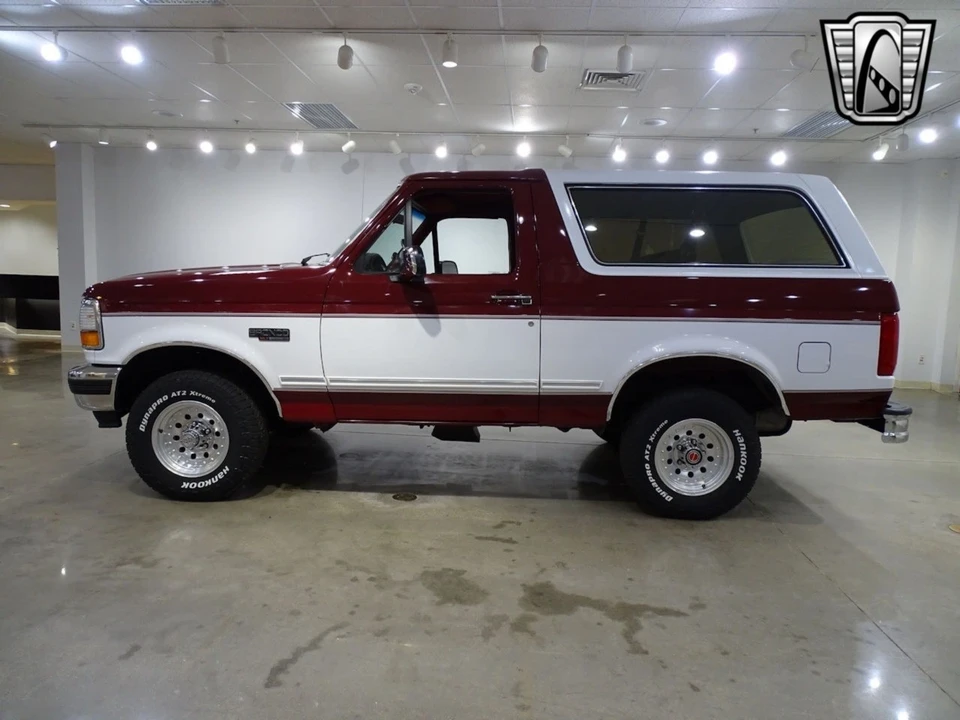 1993 Ford Bronco 5th Gen - Image 4 of 12