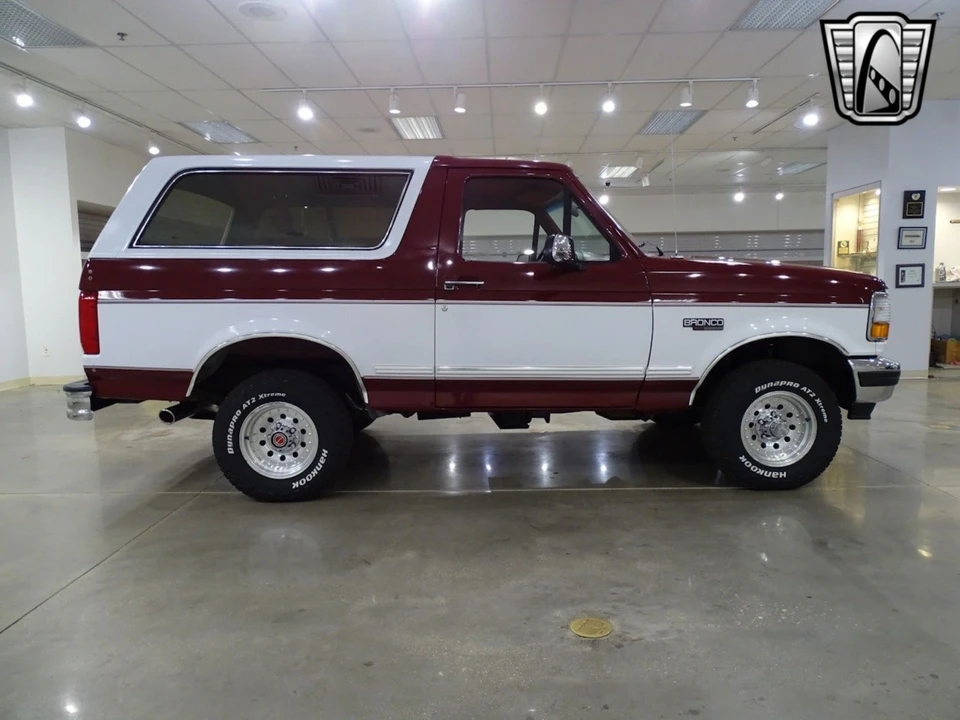 1993 Ford Bronco 5th Gen - Image 7 of 12