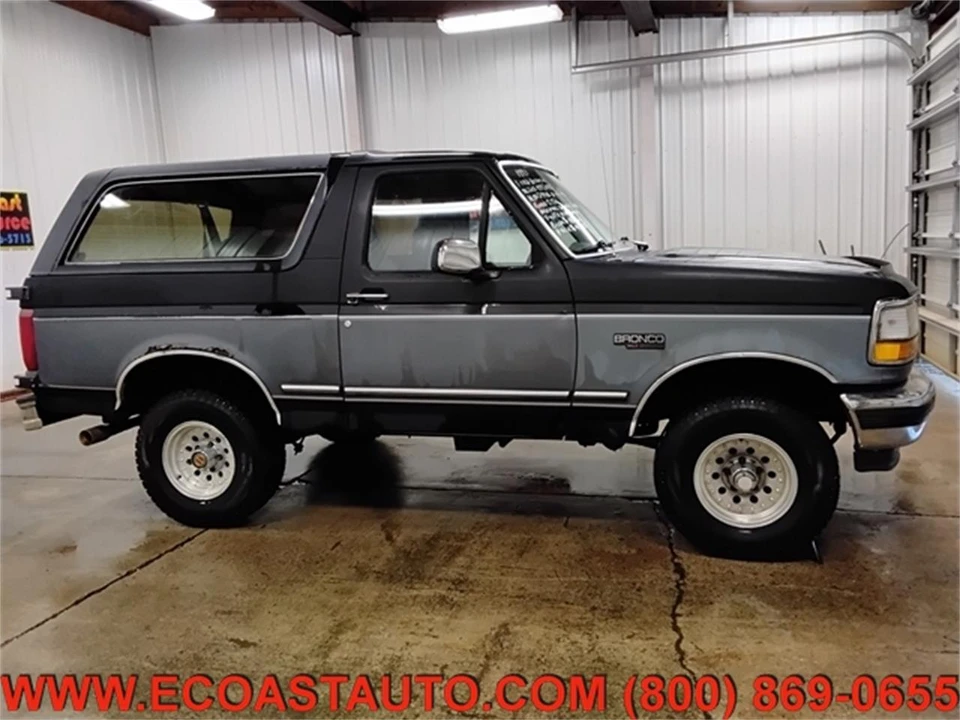 1993 Ford Bronco 5th Gen - Image 2 of 21