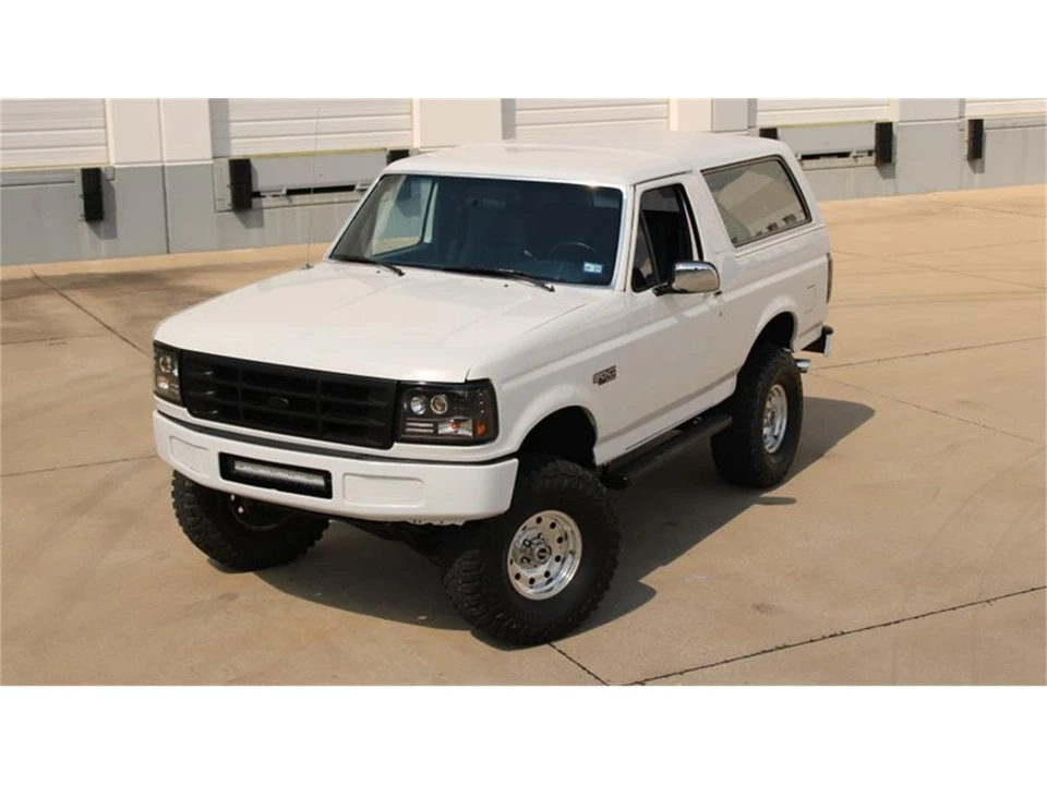 1993 Ford Bronco 5th Gen - Image 2 of 31