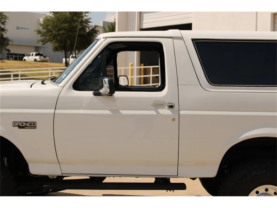 1993 Ford Bronco 5th Gen - Image 28 of 31
