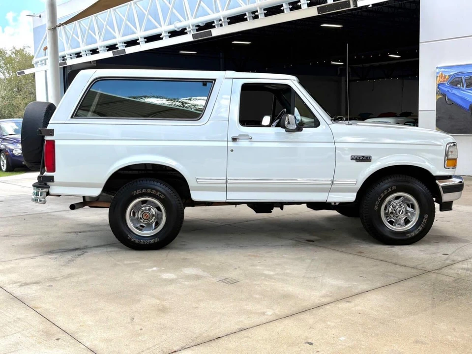 1993 Ford Bronco 5th Gen - Image 5 of 31