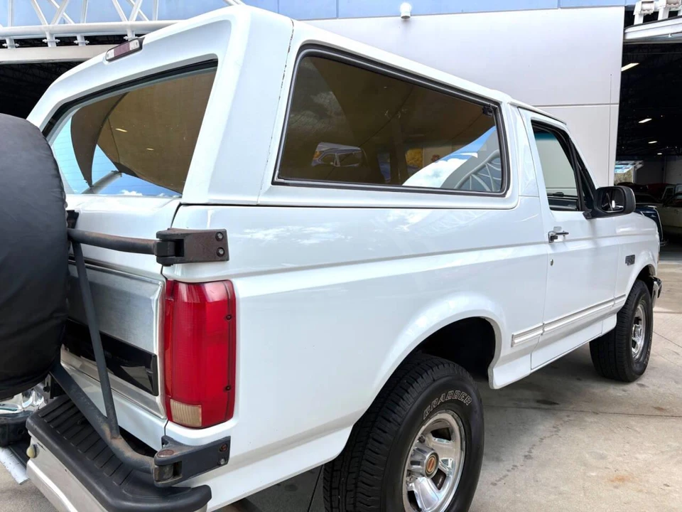 1993 Ford Bronco 5th Gen - Image 17 of 31