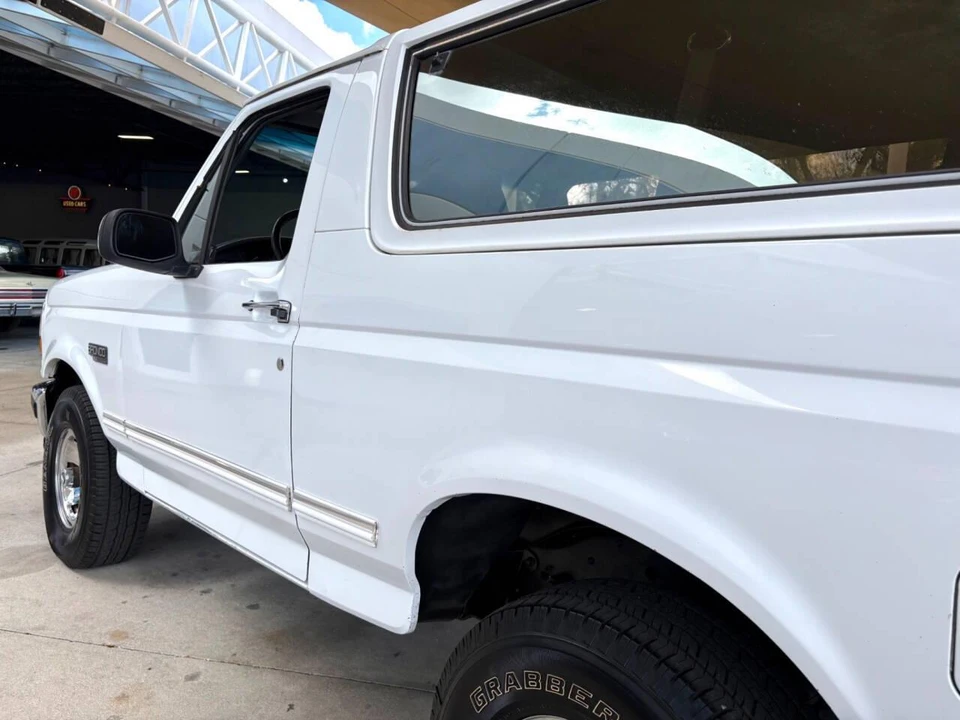 1993 Ford Bronco 5th Gen - Image 15 of 31
