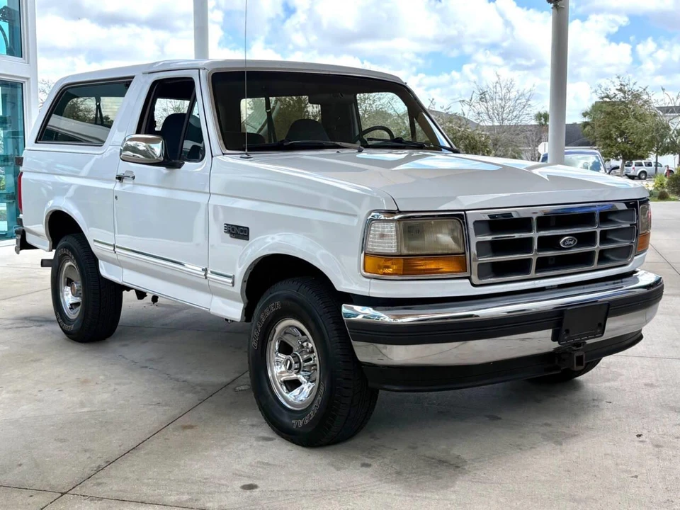1993 Ford Bronco 5th Gen - Image 4 of 31