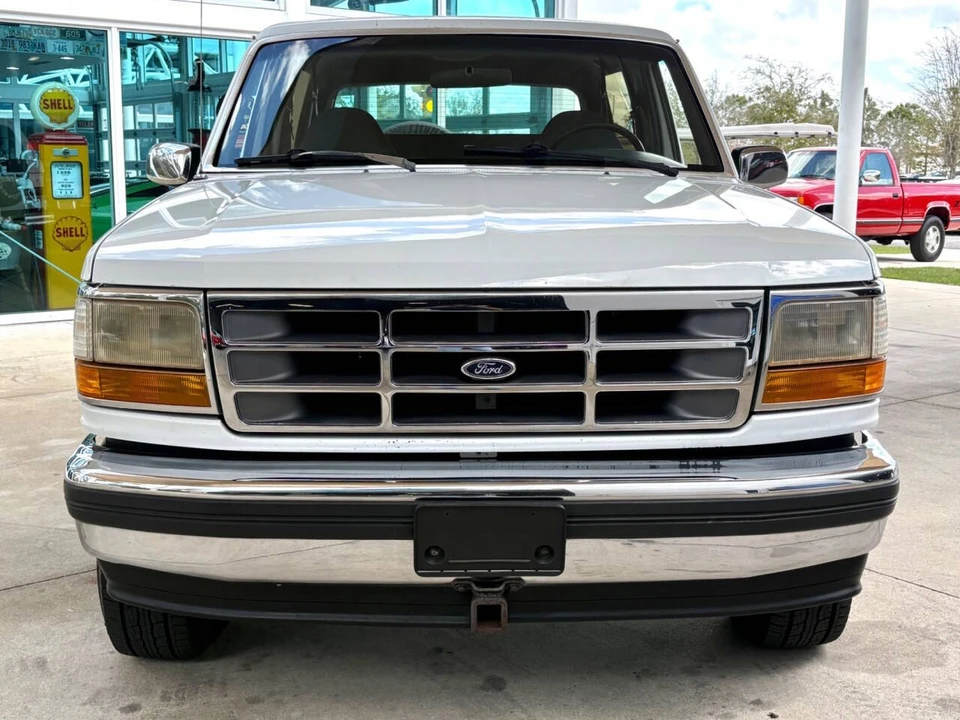 1993 Ford Bronco 5th Gen - Image 2 of 21