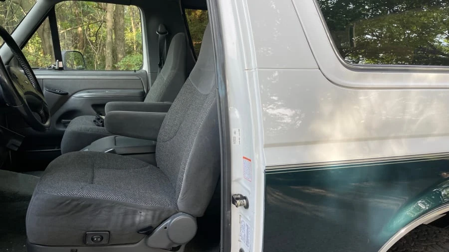 1993 Ford Bronco 5th Gen - Image 3 of 9