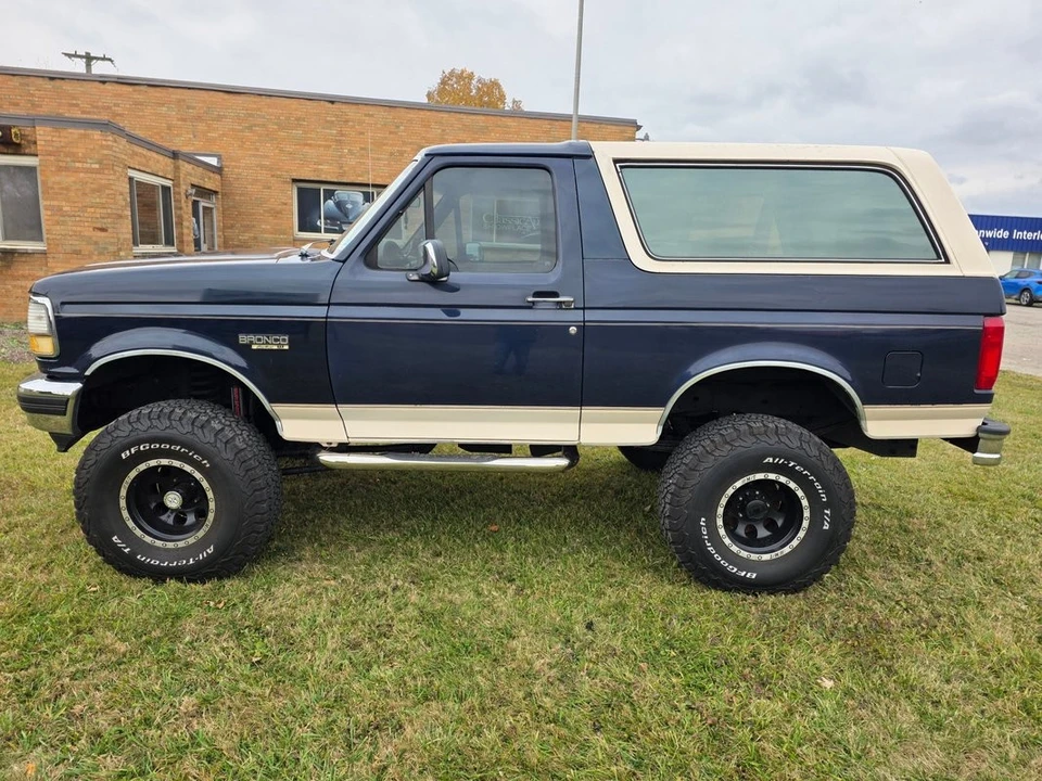 1993 Ford Bronco 5th Gen - Image 10 of 21
