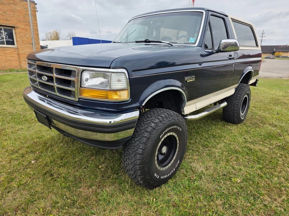 1993 Ford Bronco 5th Gen - Image 2 of 21