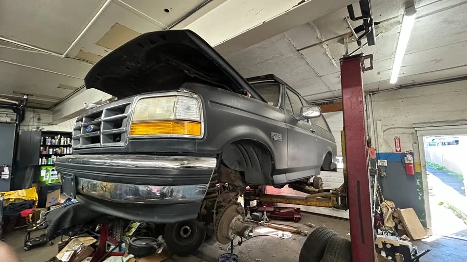 1993 Ford Bronco 5th Gen - Image 2 of 7
