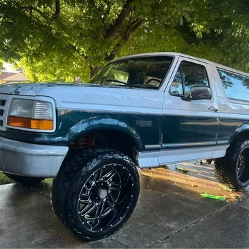 1993 Ford Bronco Black Diamond