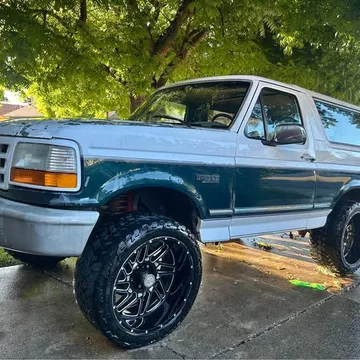 1993 Ford Bronco Black Diamond Sport Utility 2D