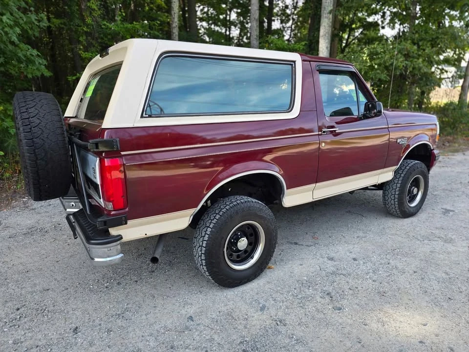 1993 Ford Bronco 5th Gen - Image 2 of 10