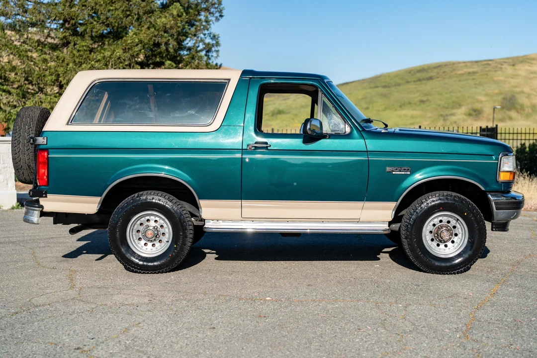 1993 Ford Bronco 5th Gen - Image 3 of 31