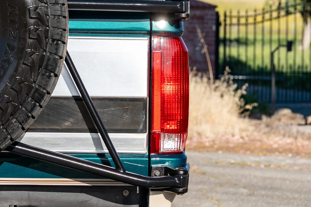 1993 Ford Bronco 5th Gen - Image 13 of 31