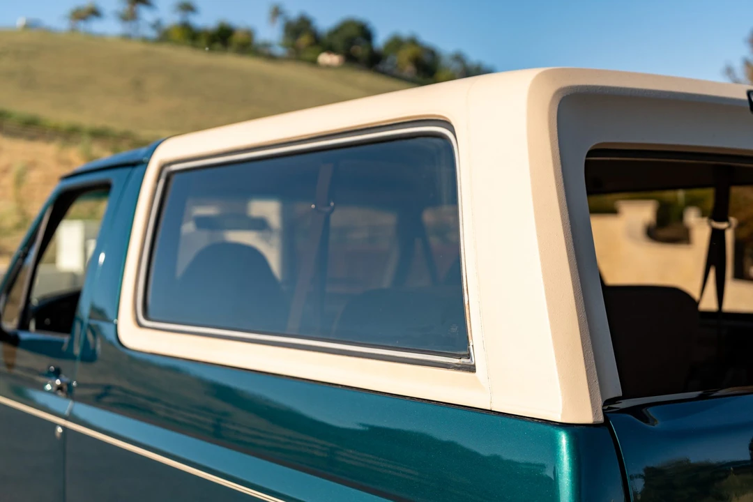 1993 Ford Bronco 5th Gen - Image 16 of 31