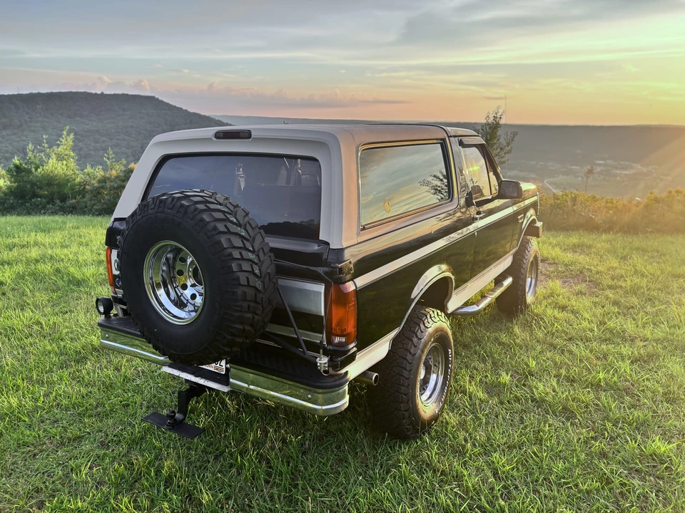 1993 Ford Bronco 5th Gen - Image 19 of 31