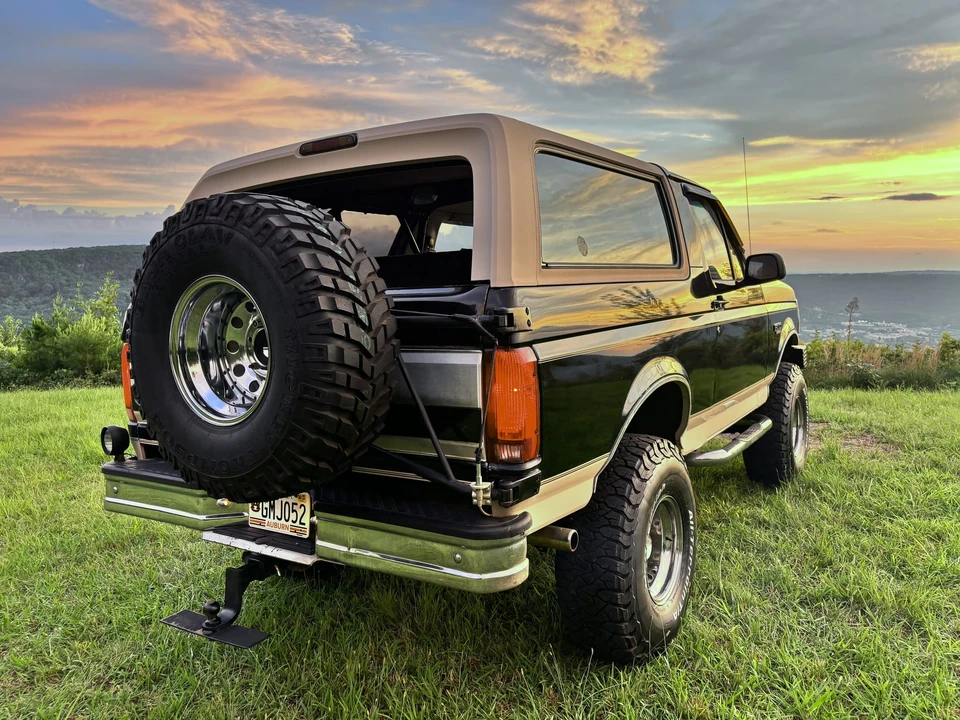 1993 Ford Bronco 5th Gen - Image 21 of 31