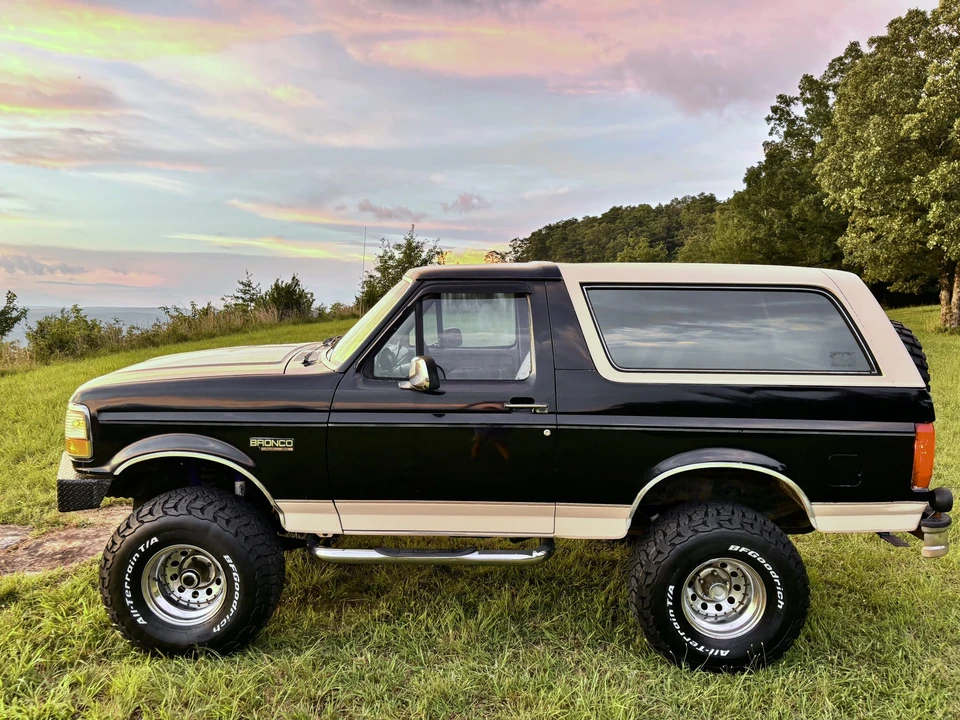 1993 Ford Bronco 5th Gen - Image 9 of 31