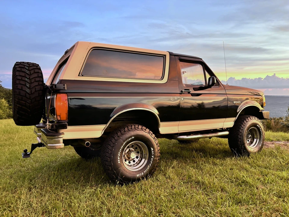 1993 Ford Bronco 5th Gen - Image 22 of 31