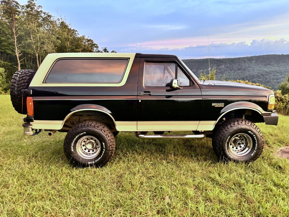 1993 Ford Bronco 5th Gen - Image 28 of 31