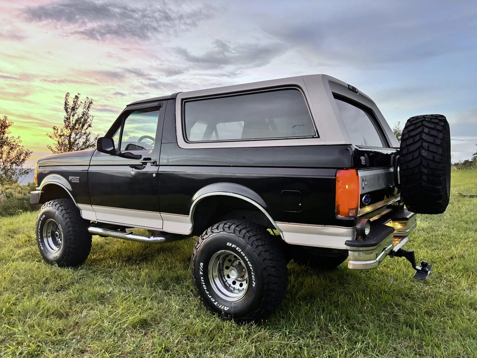 1993 Ford Bronco 5th Gen - Image 14 of 31