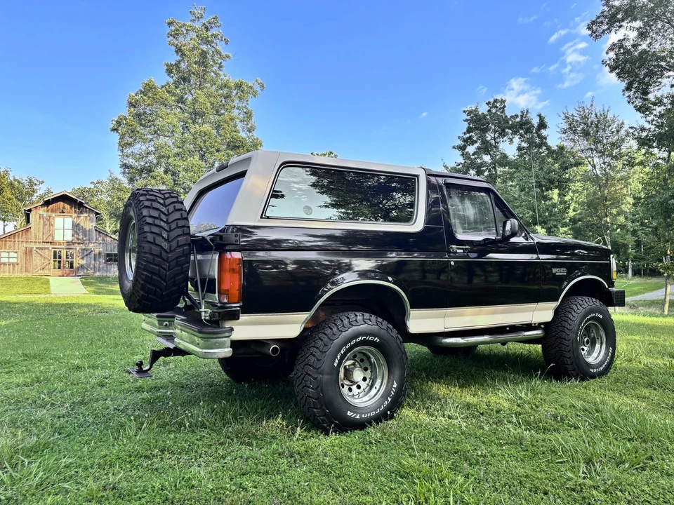 1993 Ford Bronco 5th Gen - Image 24 of 31