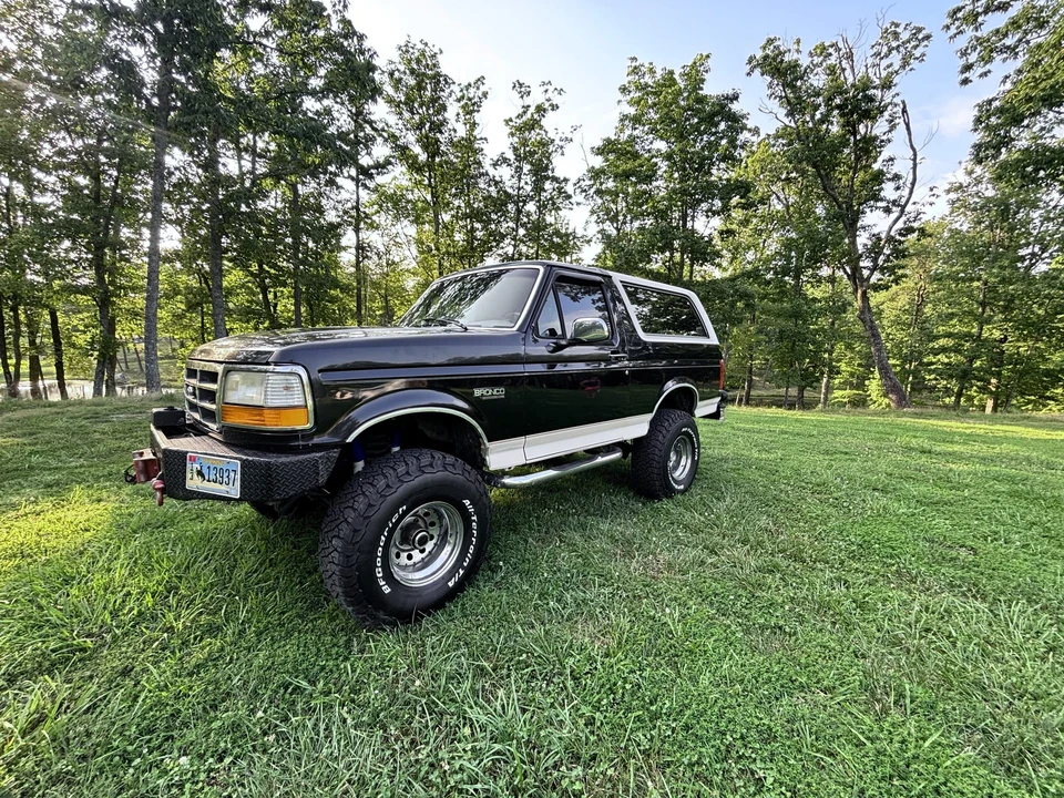1993 Ford Bronco 5th Gen - Image 3 of 31