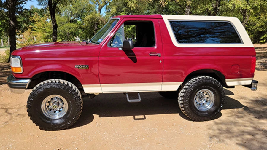 1993 Ford Bronco 5th Gen - Image 2 of 12