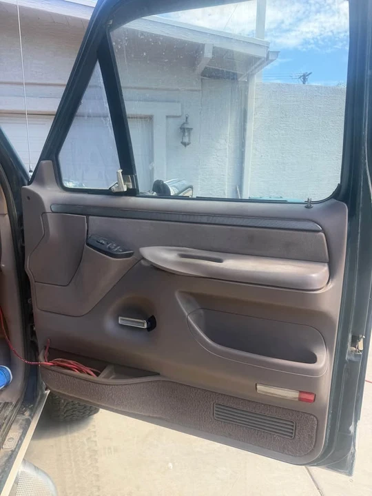 1993 Ford Bronco 5th Gen - Image 9 of 12