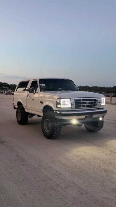 1993 Ford Bronco 5th Gen - Image 6 of 9