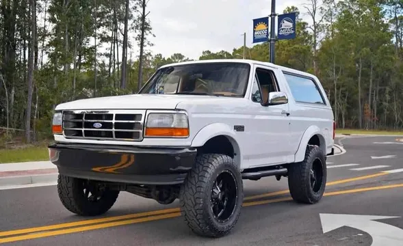1993 Ford Bronco XLT