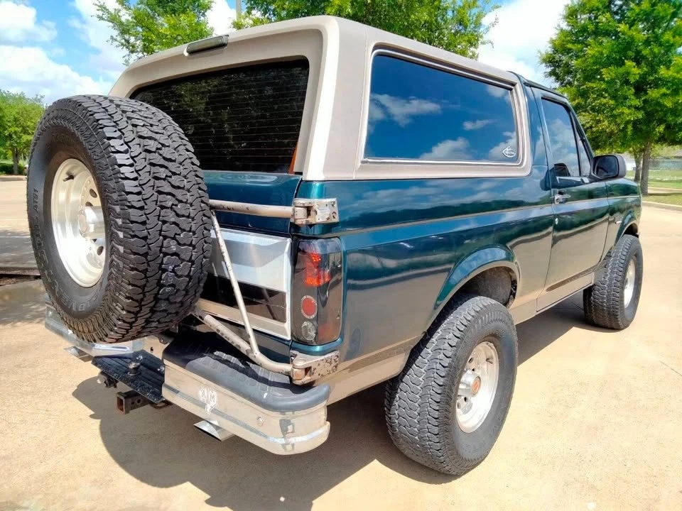 1993 Ford Bronco 5th Gen - Image 4 of 20