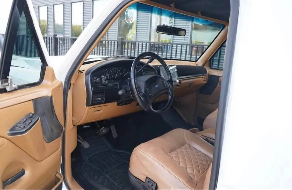 1993 Ford Bronco 5th Gen - Image 5 of 15