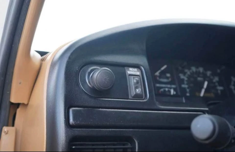 1993 Ford Bronco 5th Gen - Image 7 of 15