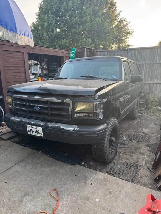 1993 Ford Bronco 5th Gen - Image 2 of 11