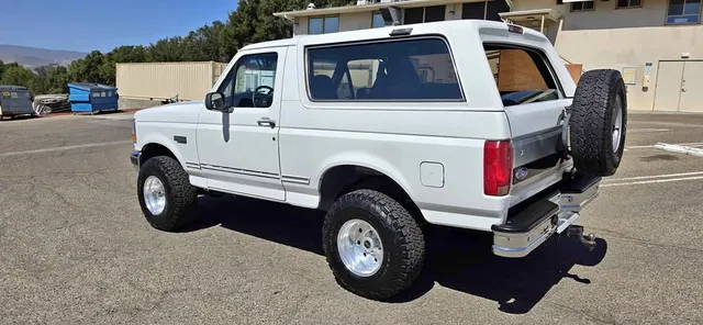 1993 Ford Bronco XLT 4x4