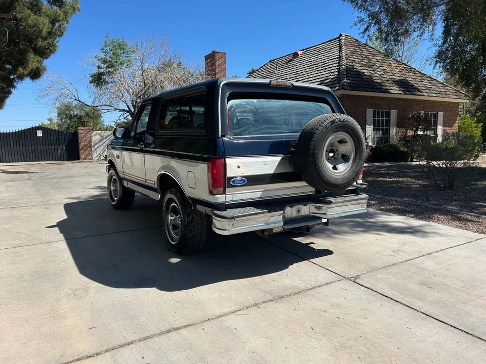 1993 Ford Bronco 5th Gen - Image 2 of 21