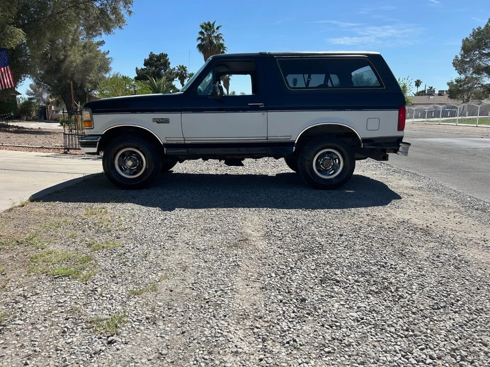 1993 Ford Bronco 5th Gen - Image 4 of 21