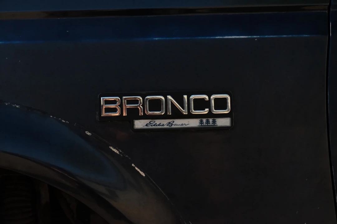 1993 Ford Bronco 5th Gen - Image 11 of 18
