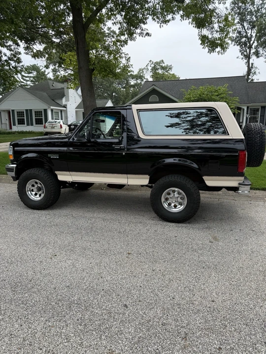 1993 Ford Bronco 5th Gen - Image 3 of 31