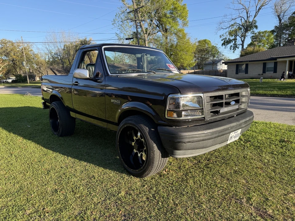 1993 Ford Bronco 5th Gen - Image 2 of 15