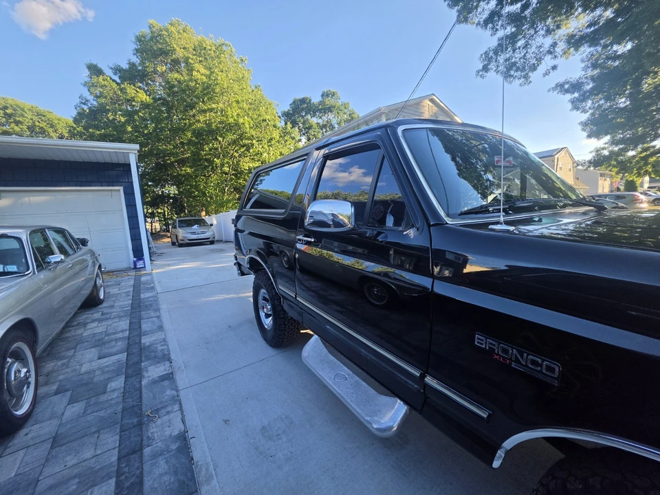 1993 Ford Bronco 5th Gen - Image 5 of 22