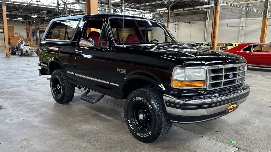 1993 Ford Bronco 5th Gen - Image 2 of 14